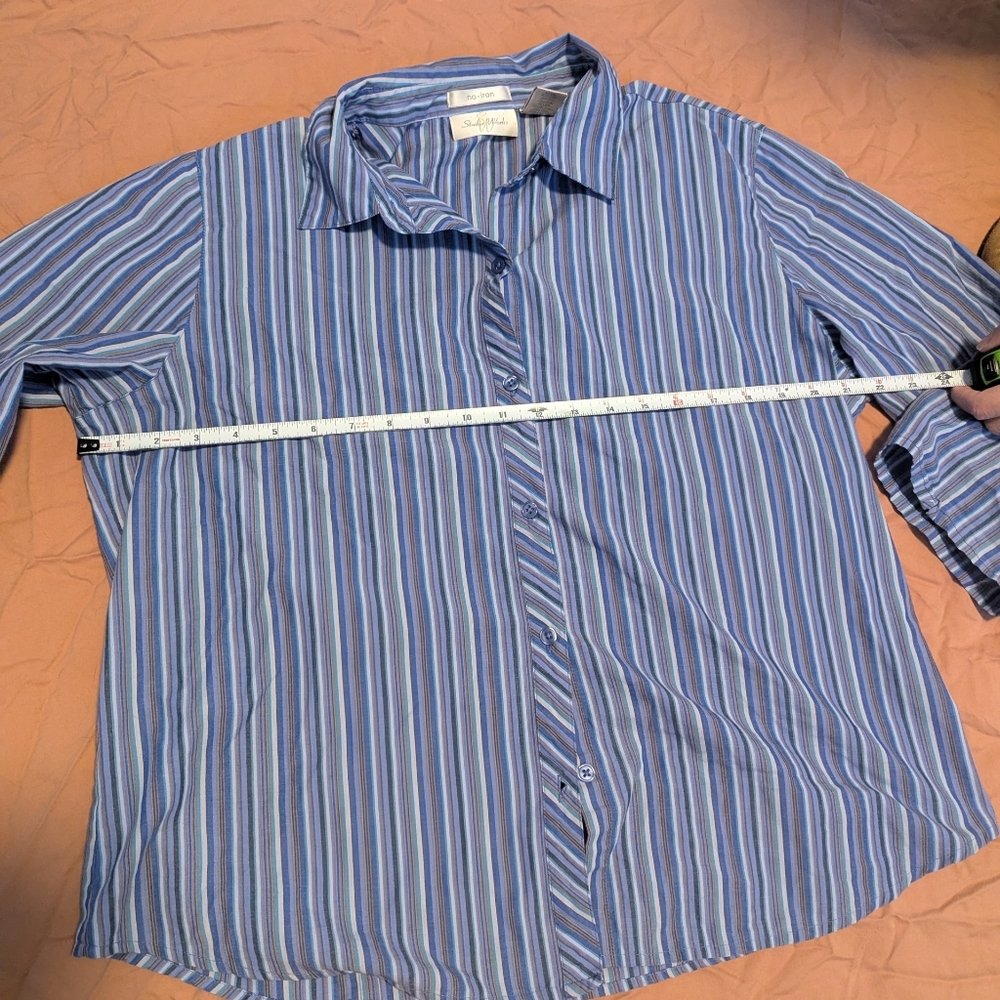 Vintage blue strip button up